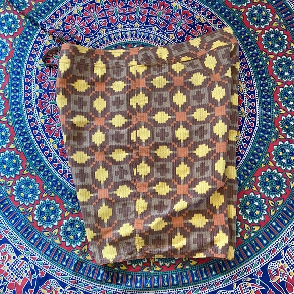 Classic Patagonia geometric design hybrid short. Size 35 - Picture 5 of 8